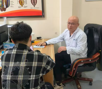 池州市|男科医师高朋磊：守护男性健康，专业男科诊疗